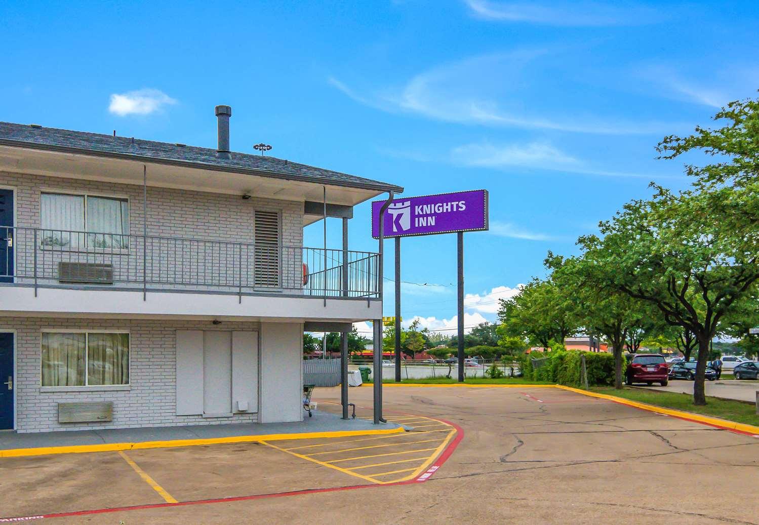 Knights Inn North Richland Hills Kültér fotó
