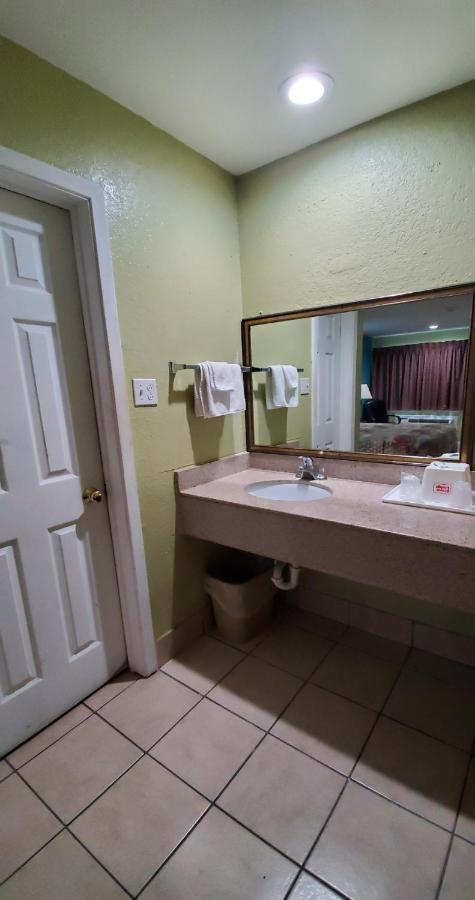 Knights Inn North Richland Hills Kültér fotó